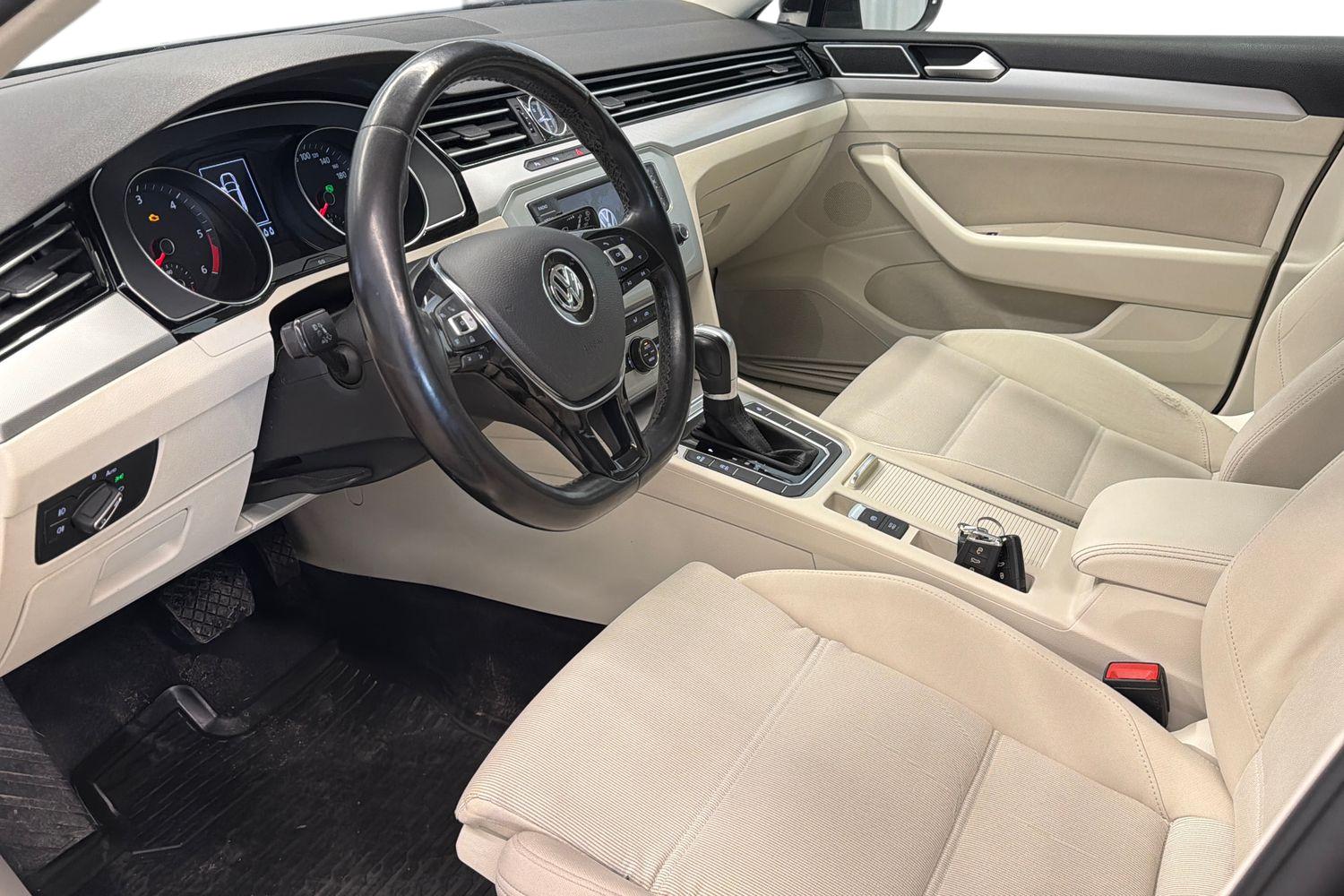 Volkswagen Passat 2017, kuva 6/23