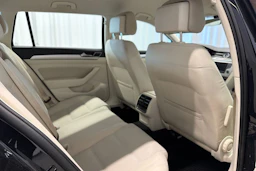 musta Volkswagen Passat 2017 kuva 12.