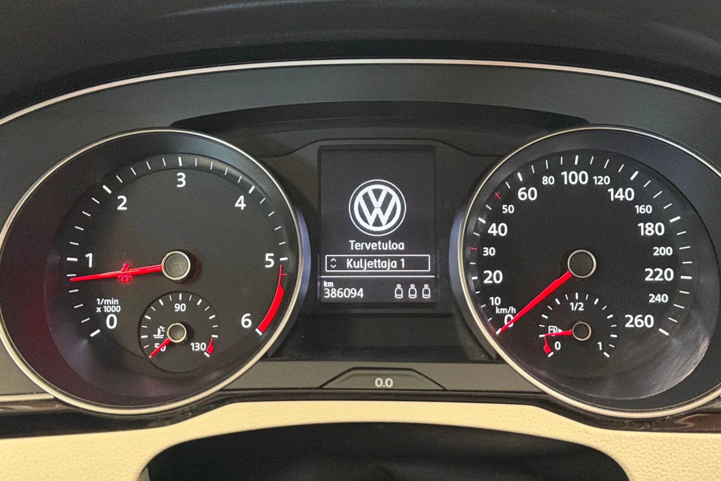 musta Volkswagen Passat 2017 kuva 15.