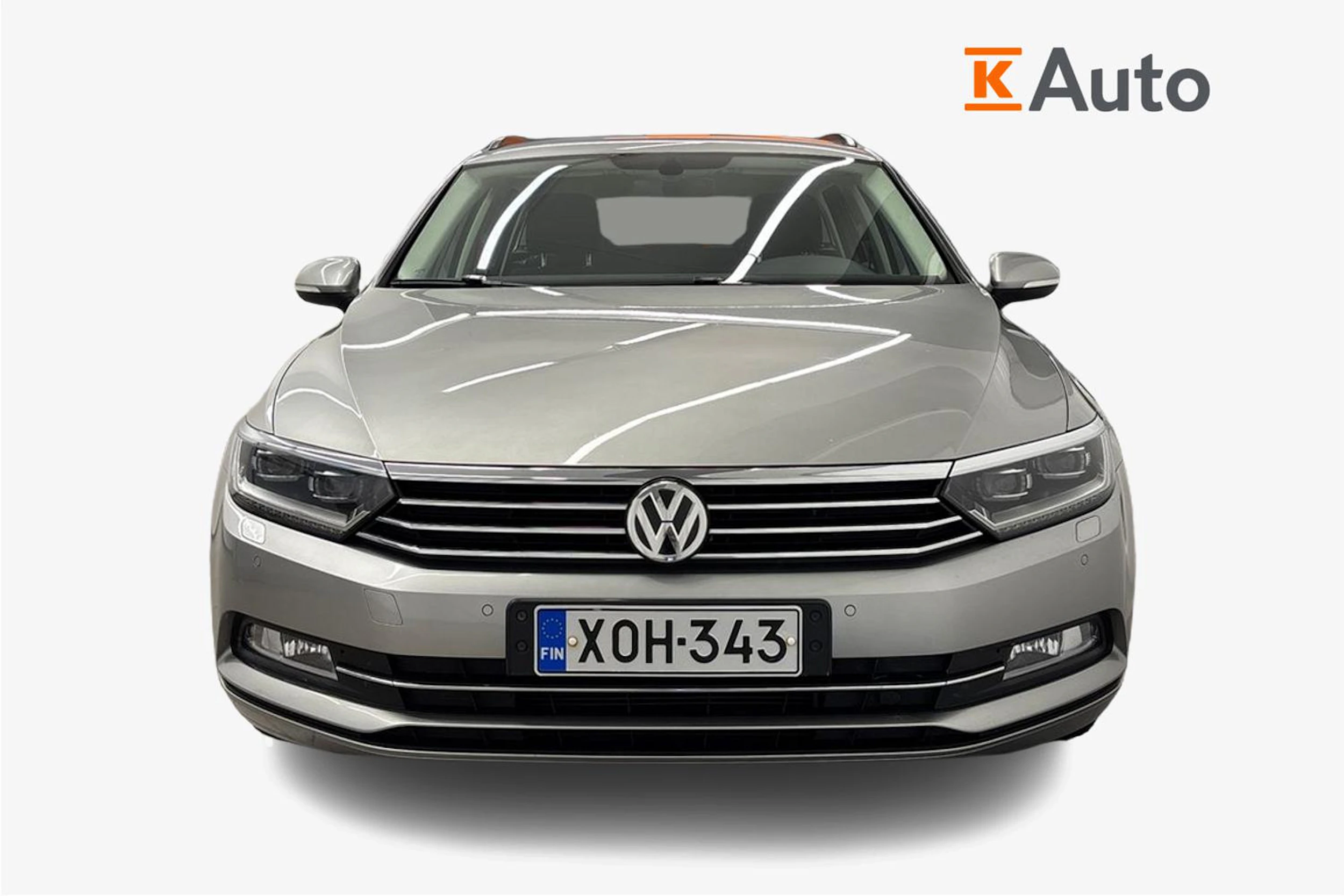 Harmaa Volkswagen Passat 2017 kuva 4.