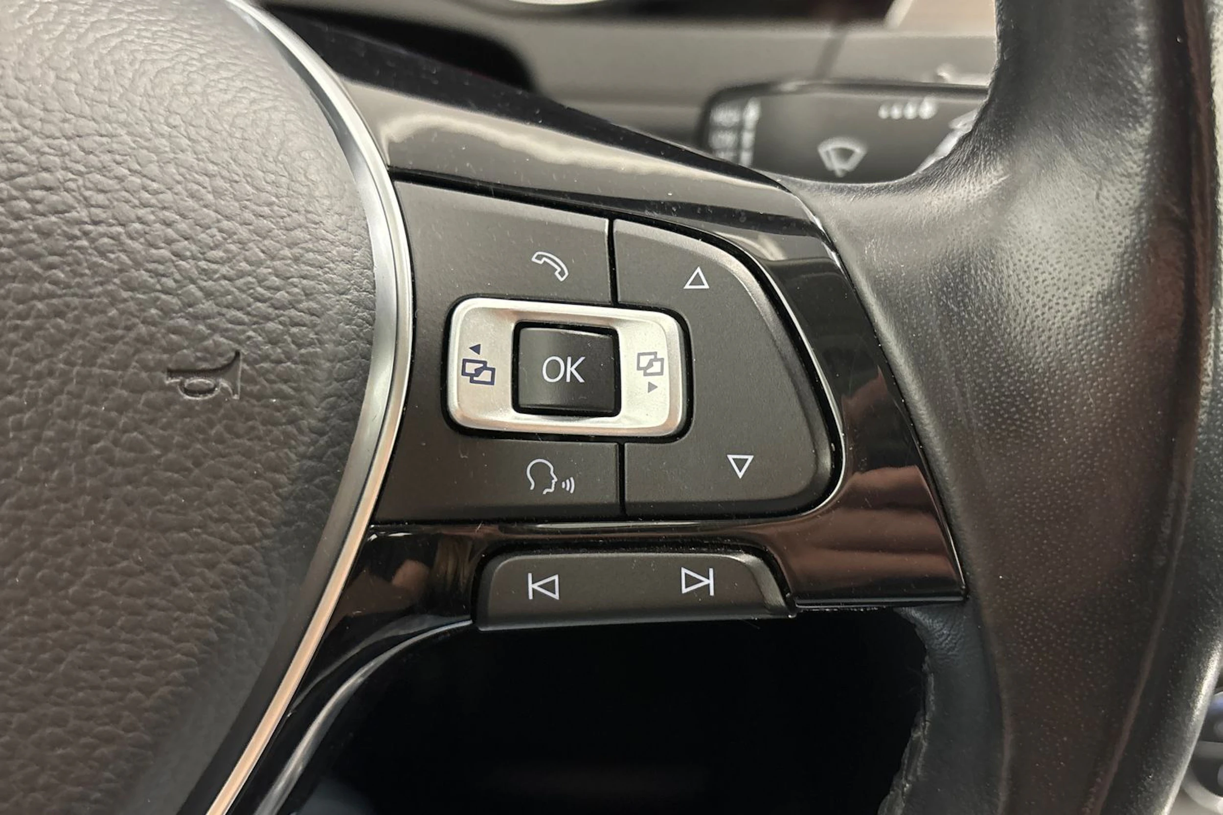 Harmaa Volkswagen Passat 2017 kuva 15.