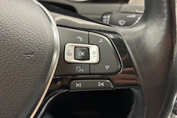 Harmaa Volkswagen Passat 2017 kuva 15.