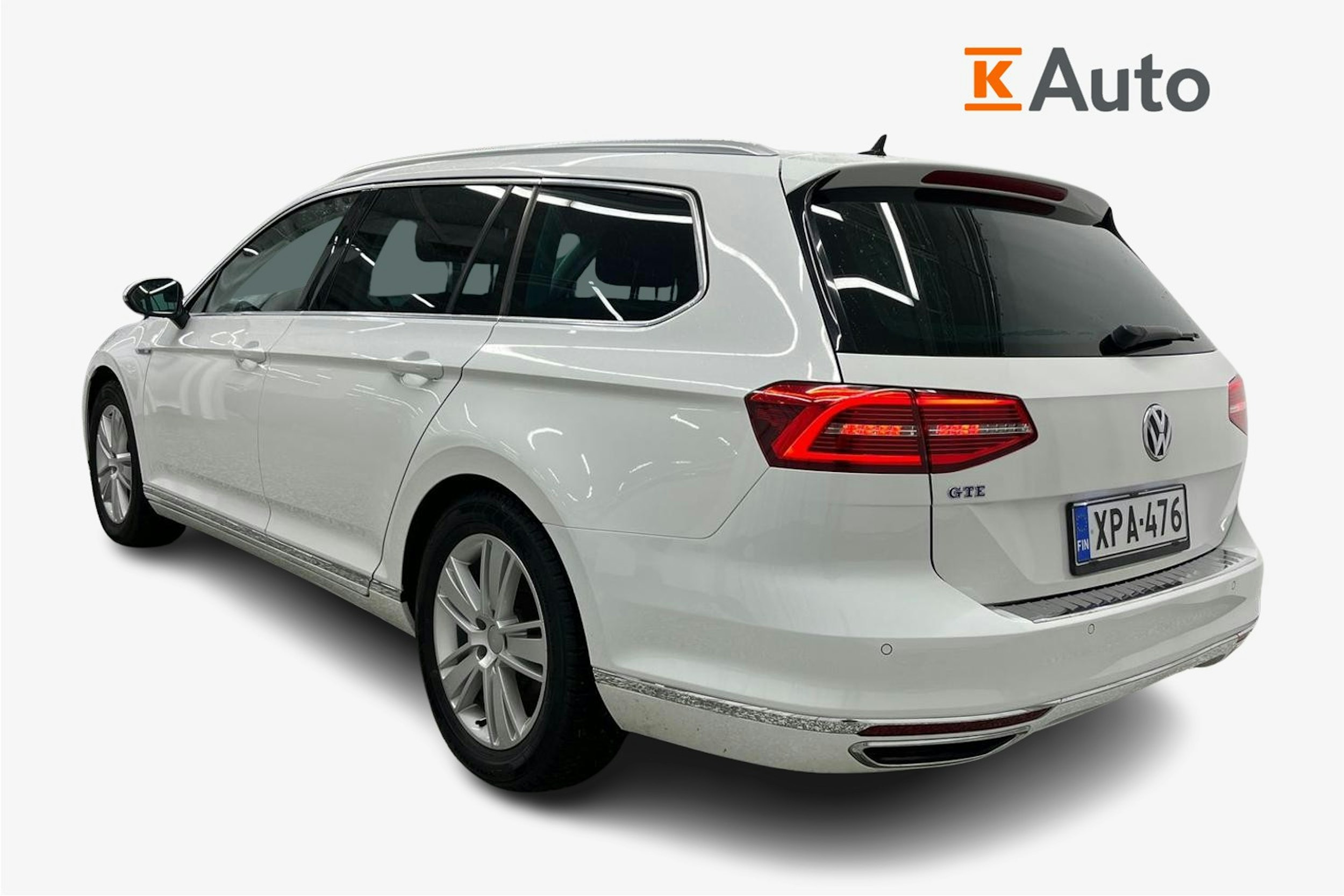 Valkoinen Volkswagen PASSAT 2017 kuva 2.