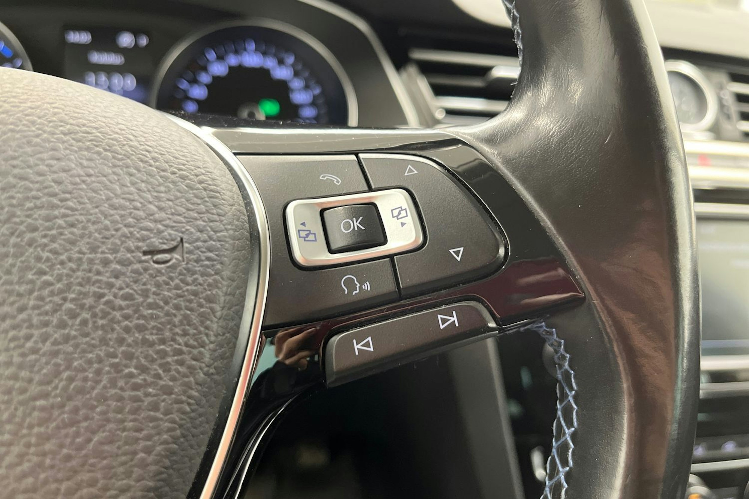 Valkoinen Volkswagen PASSAT 2017 kuva 17.