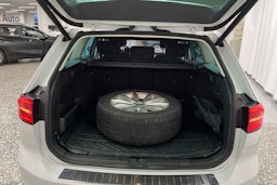 Valkoinen Volkswagen PASSAT 2017 kuva 26.