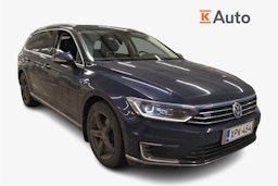 sininen Volkswagen Passat 2017 kuva 1.