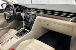 musta Volkswagen Passat 2017 kuva 12.