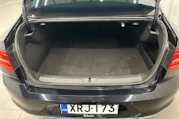 musta Volkswagen Passat 2017 kuva 13.