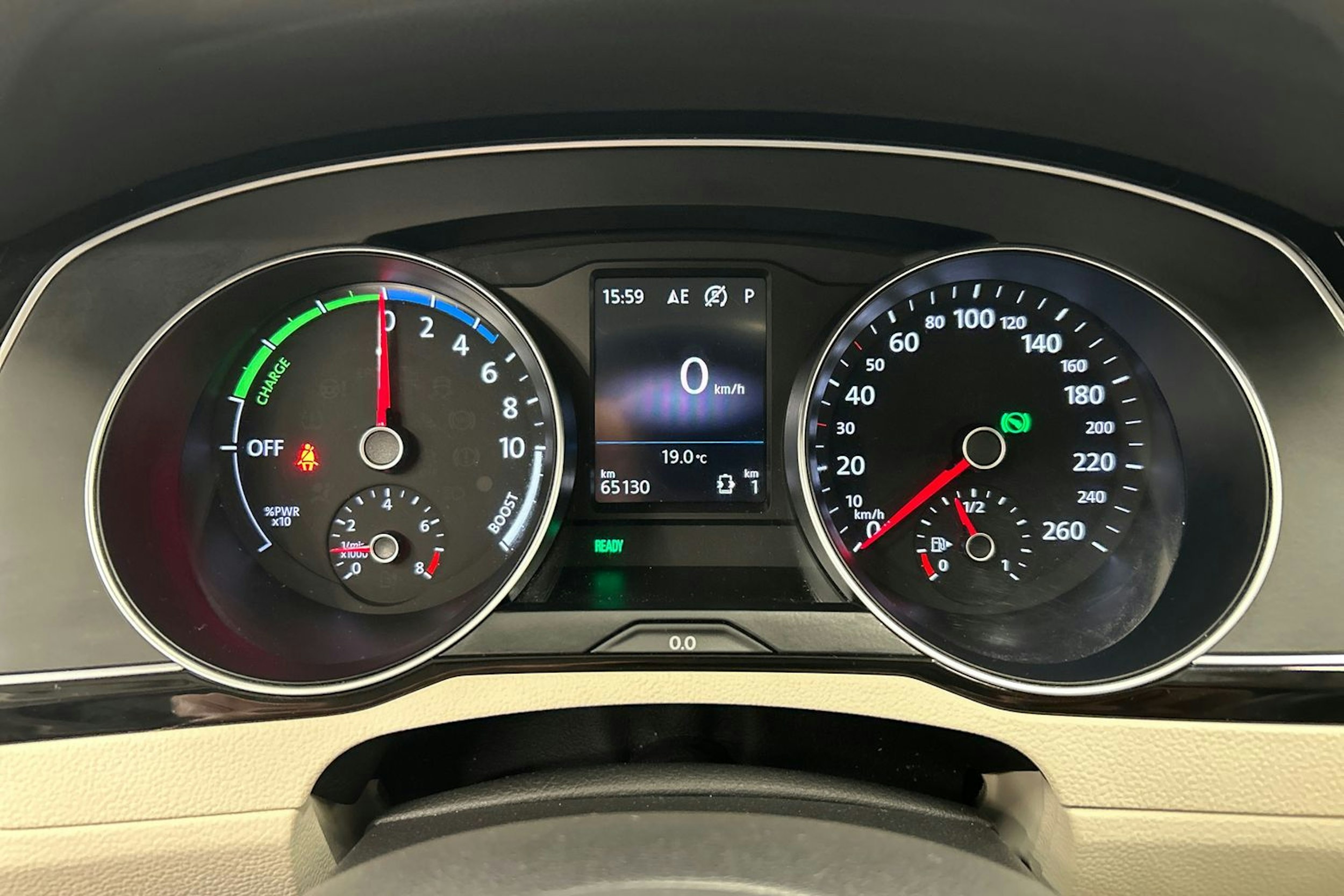 musta Volkswagen Passat 2017 kuva 17.