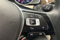 musta Volkswagen Passat 2017 kuva 19.