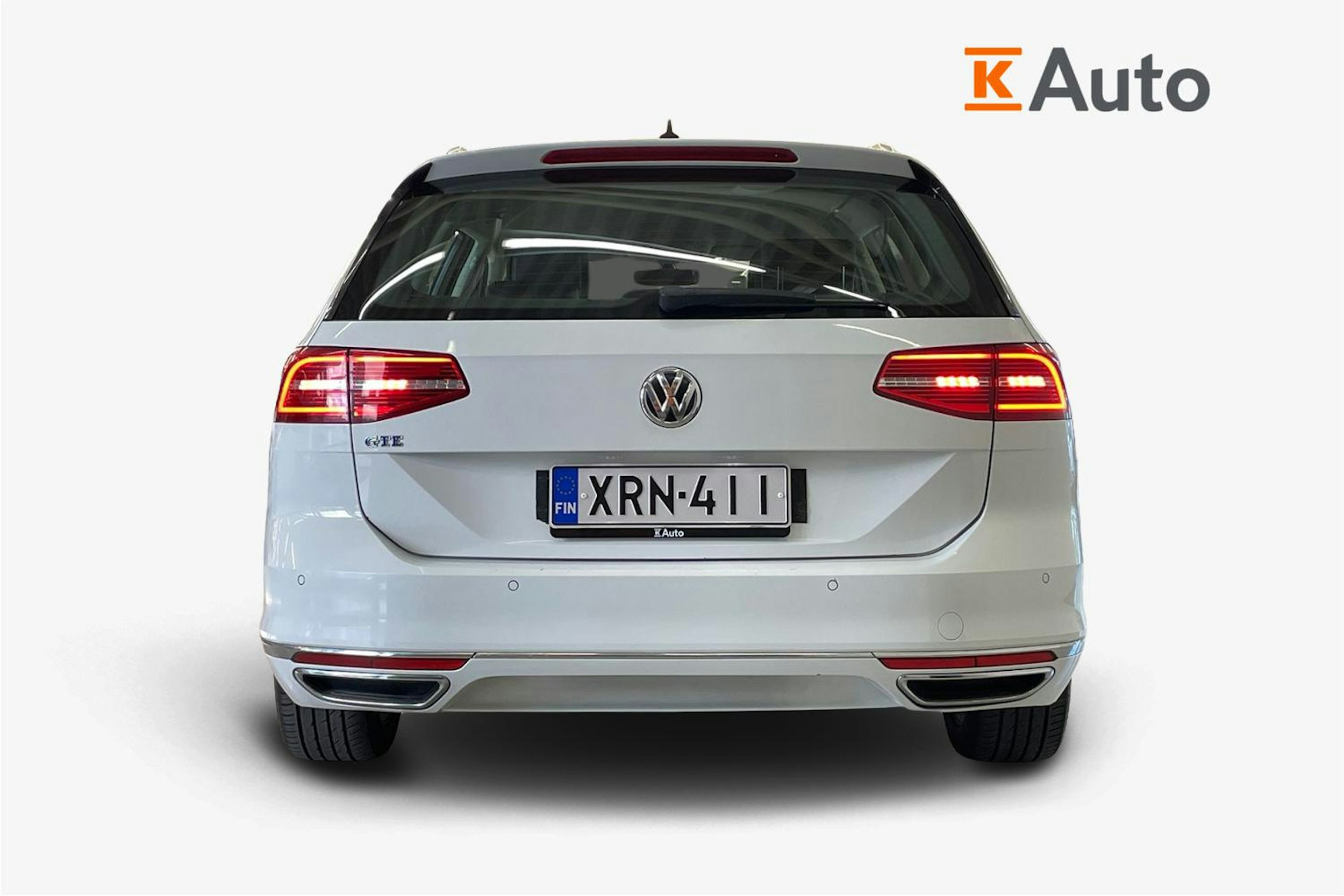 Valkoinen Volkswagen PASSAT 2017 kuva 3.
