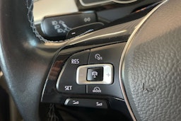 Valkoinen Volkswagen PASSAT 2017 kuva 14.