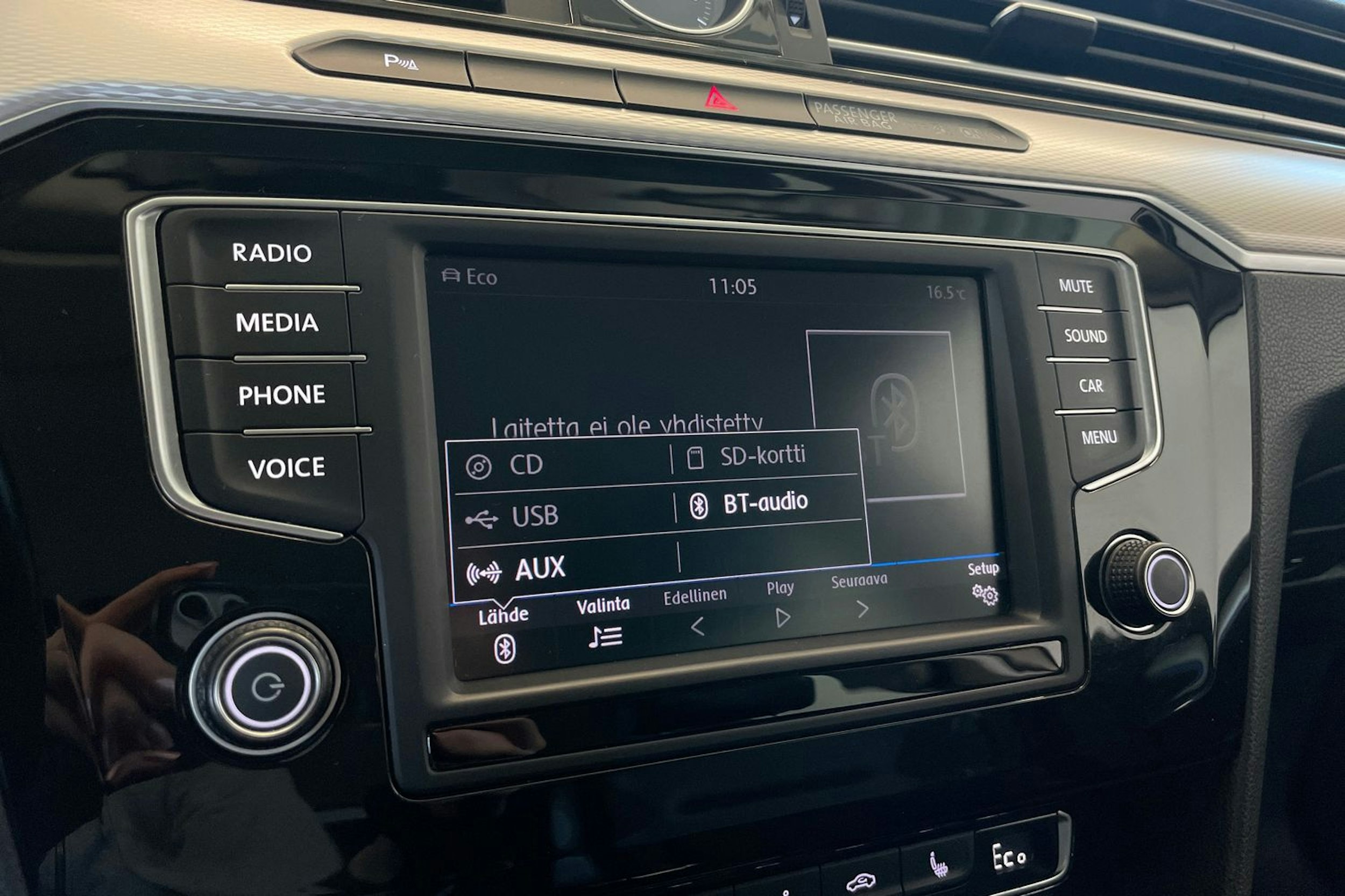 Valkoinen Volkswagen PASSAT 2017 kuva 21.