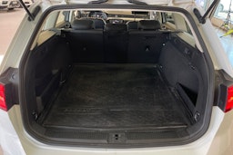 Valkoinen Volkswagen PASSAT 2017 kuva 27.