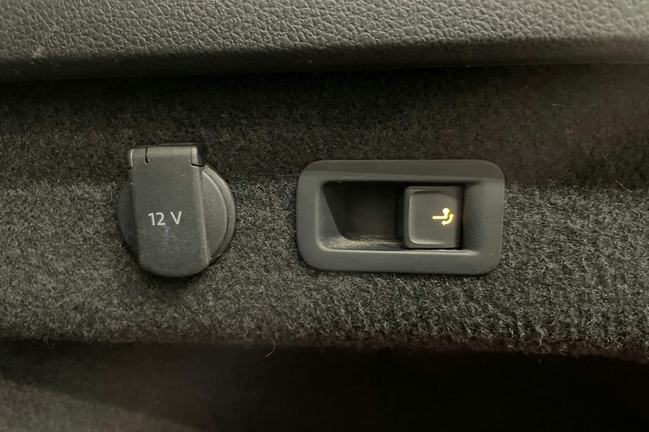 hopea Volkswagen Passat 2017 kuva 30.