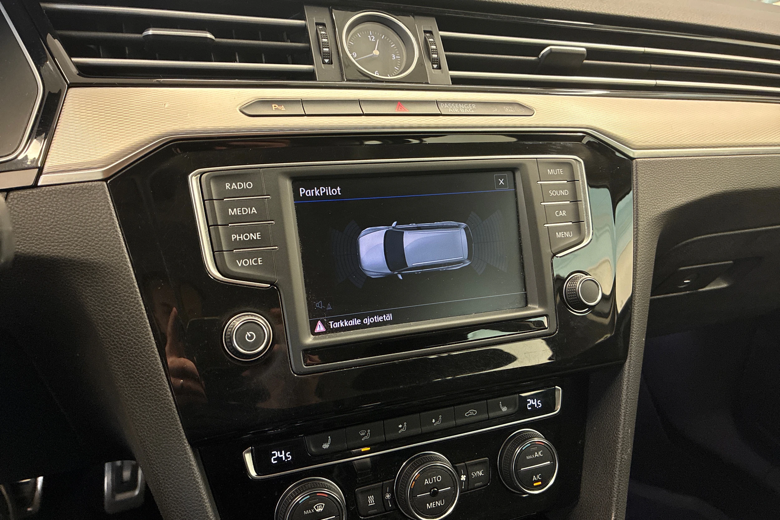 Harmaa Volkswagen PASSAT 2017 kuva 21.