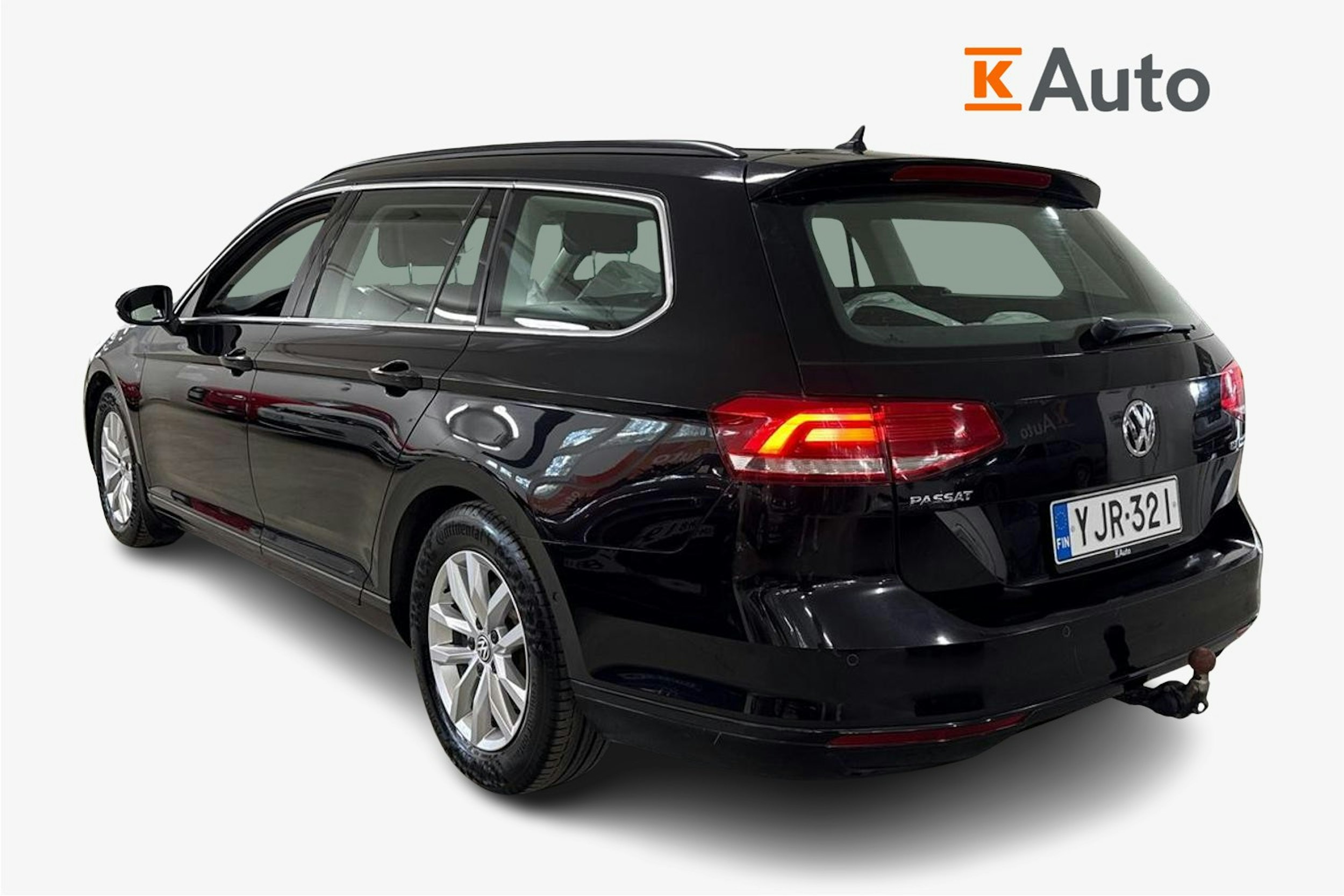Musta Volkswagen PASSAT 2017 kuva 2.