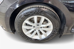 Musta Volkswagen PASSAT 2017 kuva 11.