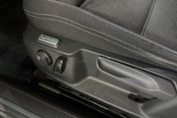 Musta Volkswagen PASSAT 2017 kuva 18.