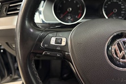 Musta Volkswagen PASSAT 2017 kuva 19.