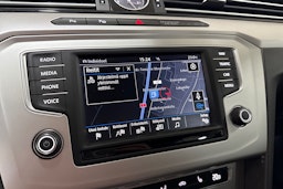 Musta Volkswagen PASSAT 2017 kuva 24.