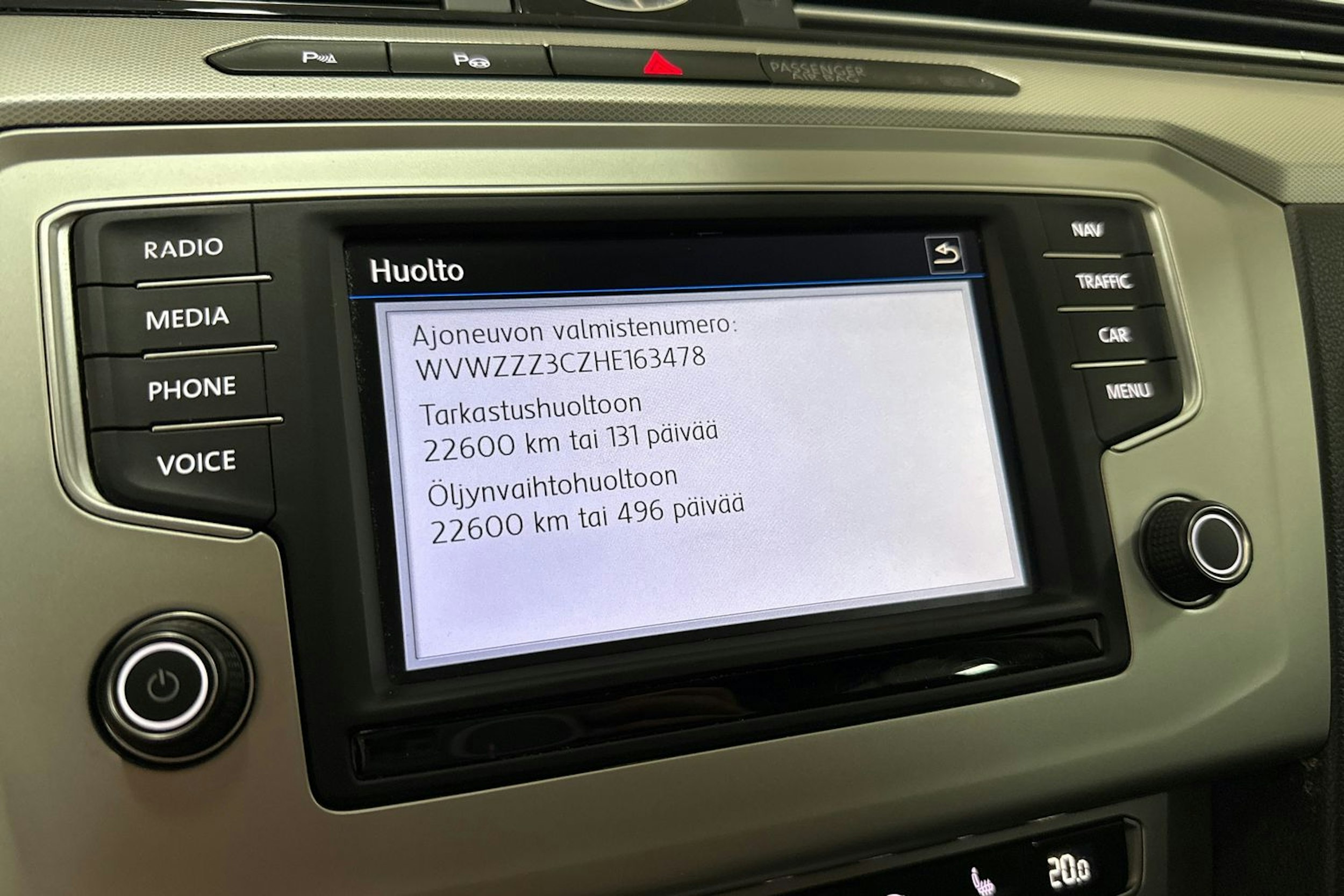 Musta Volkswagen PASSAT 2017 kuva 25.