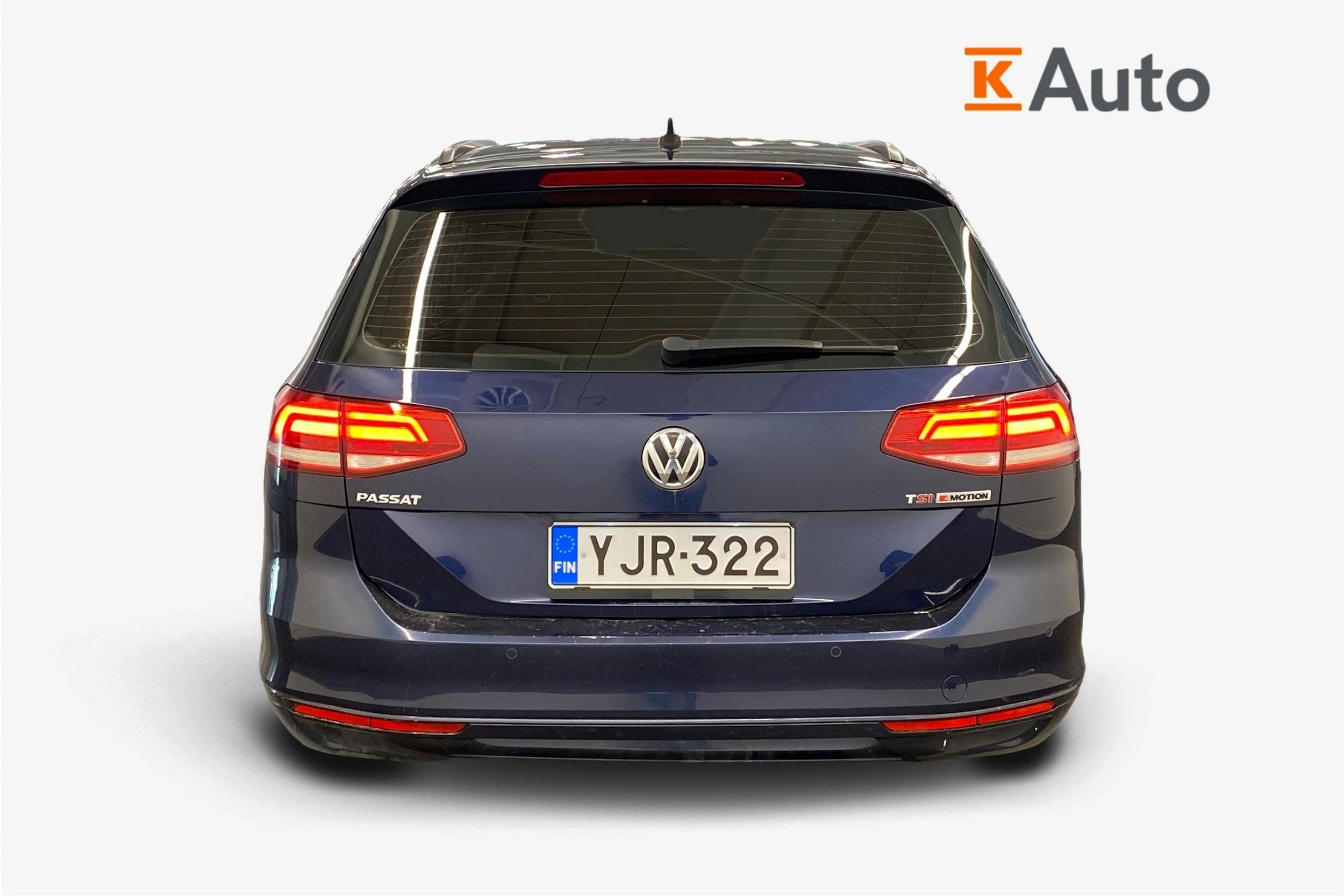 sininen Volkswagen Passat 2017 kuva 3.