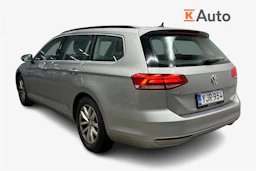 harmaa Volkswagen Passat 2017 kuva 2.