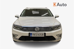 valkoinen Volkswagen Passat 2017 kuva 4.
