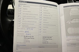 valkoinen Volkswagen Passat 2017 kuva 30.