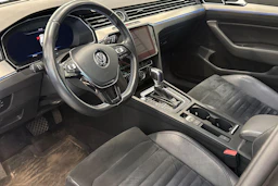 musta Volkswagen Passat 2017 kuva 3.