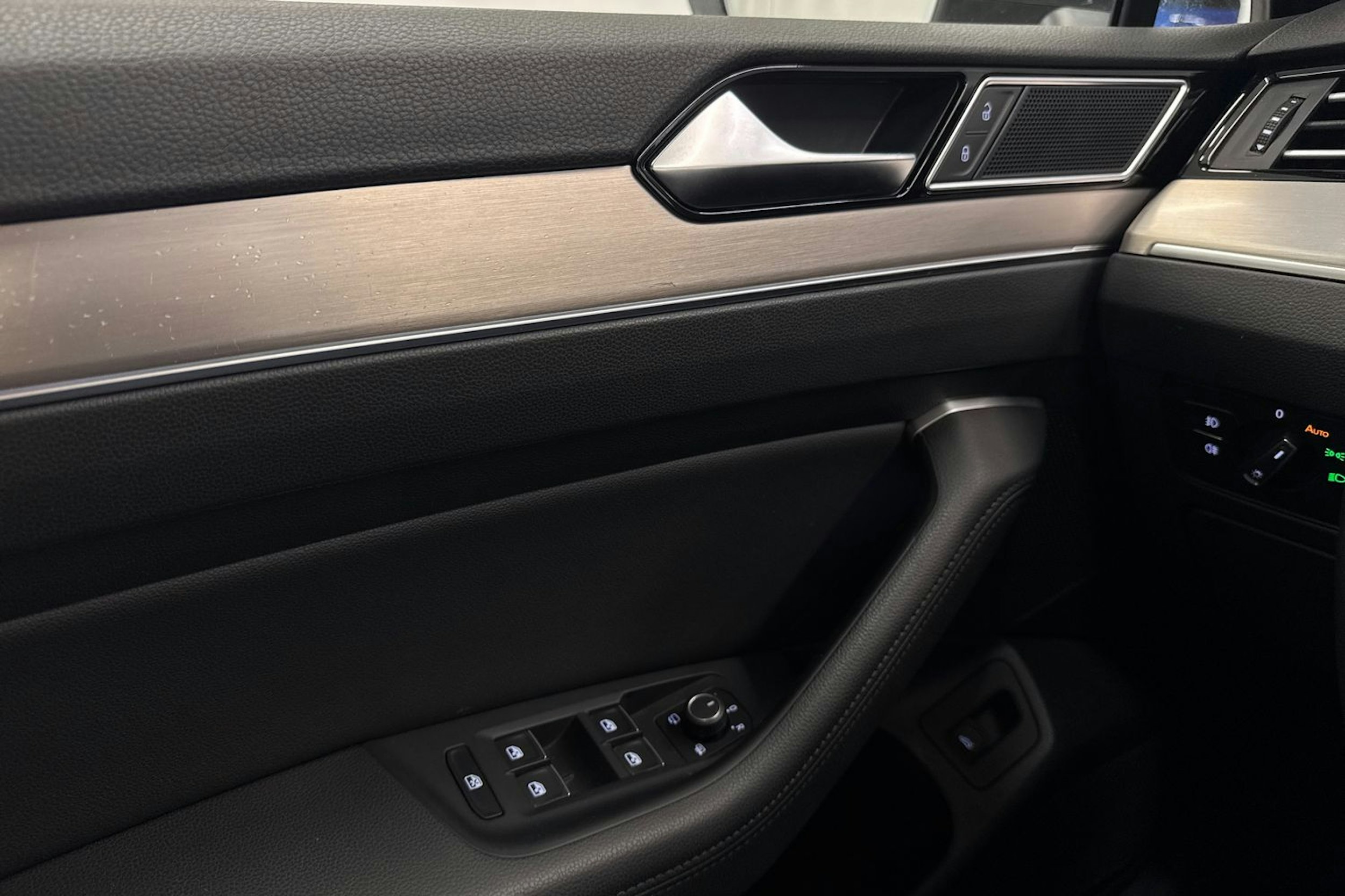 Harmaa Volkswagen PASSAT 2017 kuva 18.