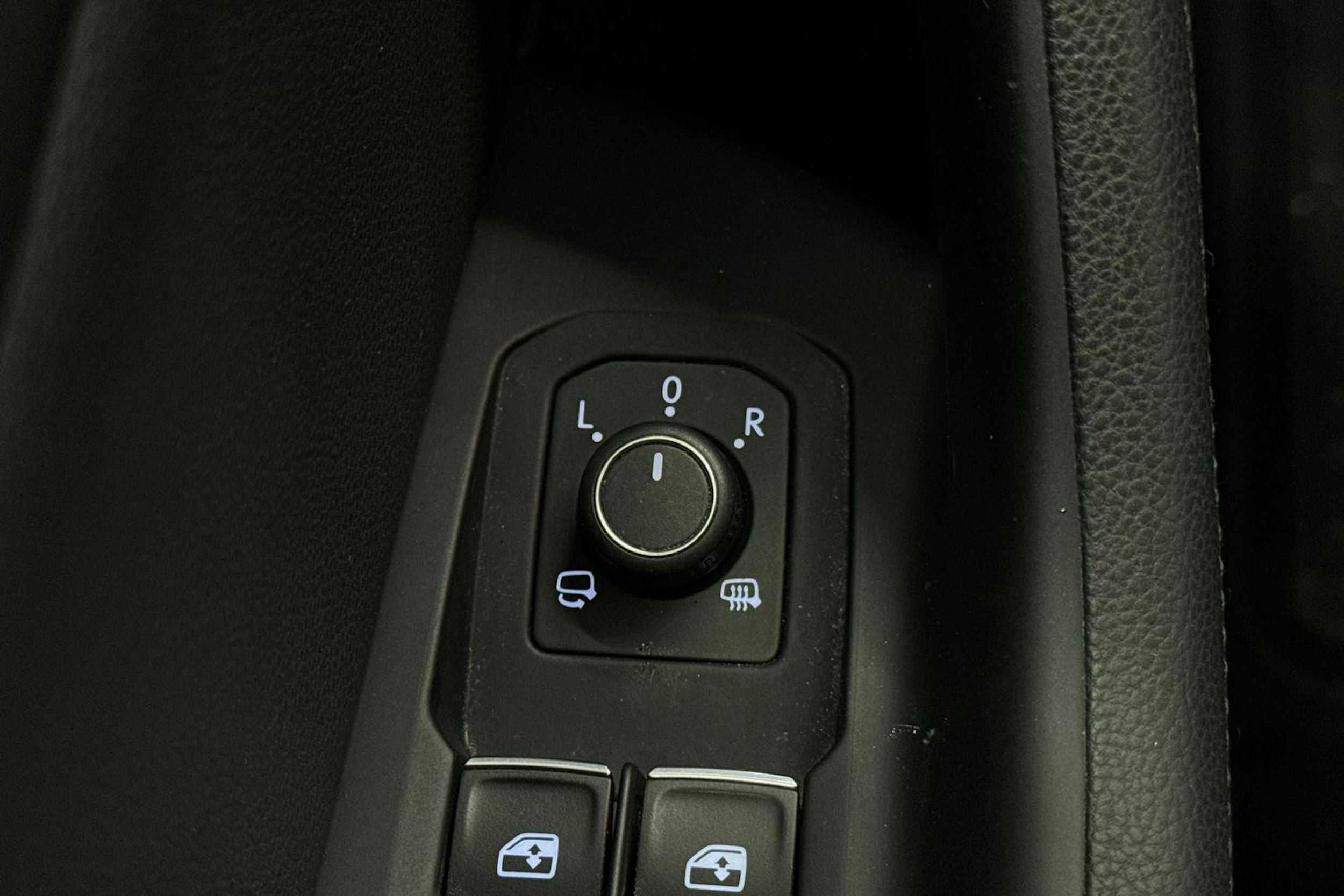 Harmaa Volkswagen PASSAT 2017 kuva 19.