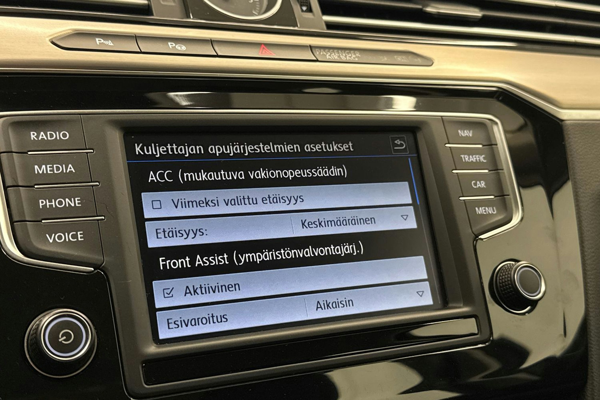 Harmaa Volkswagen PASSAT 2017 kuva 28.