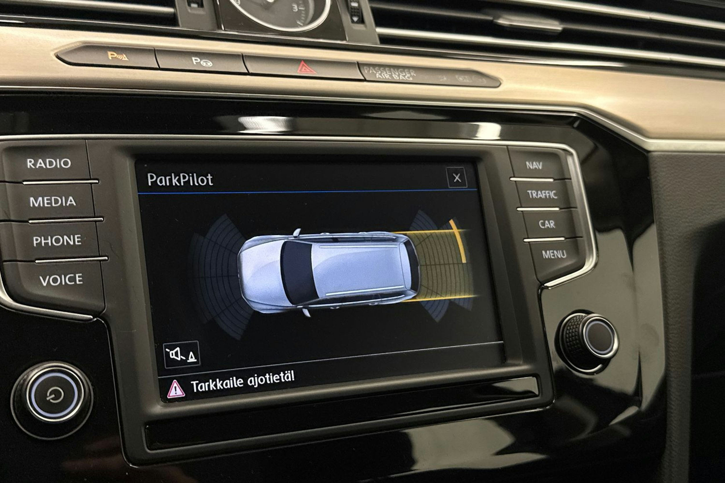 Harmaa Volkswagen PASSAT 2017 kuva 32.