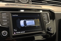 Harmaa Volkswagen PASSAT 2017 kuva 32.