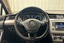 met. harmaa Volkswagen Passat 2017 kuva 16.