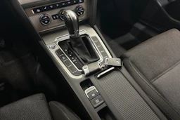 met. harmaa Volkswagen Passat 2017 kuva 20.