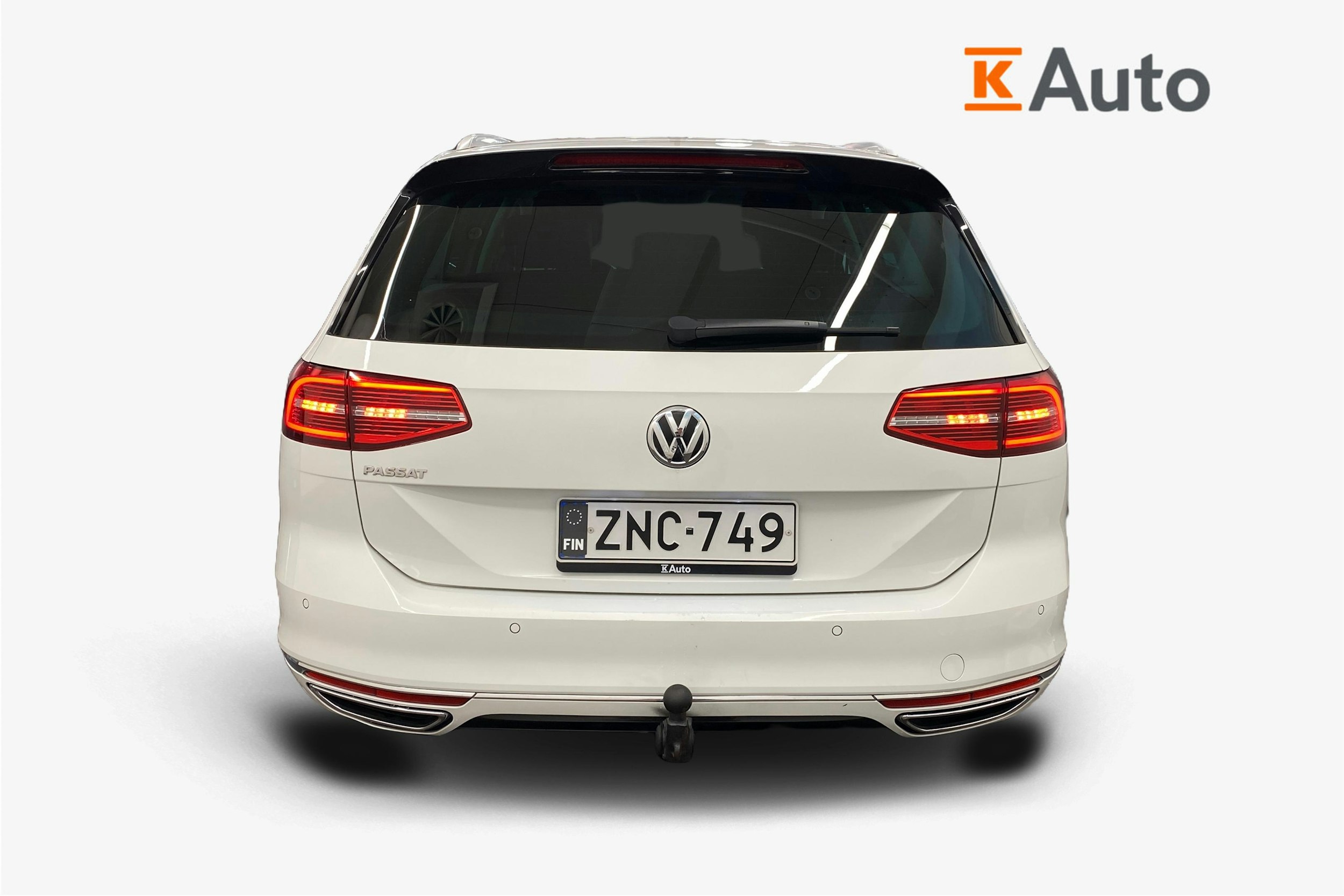 valkoinen Volkswagen Passat 2017 kuva 3.