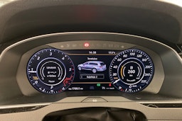 valkoinen Volkswagen Passat 2017 kuva 16.