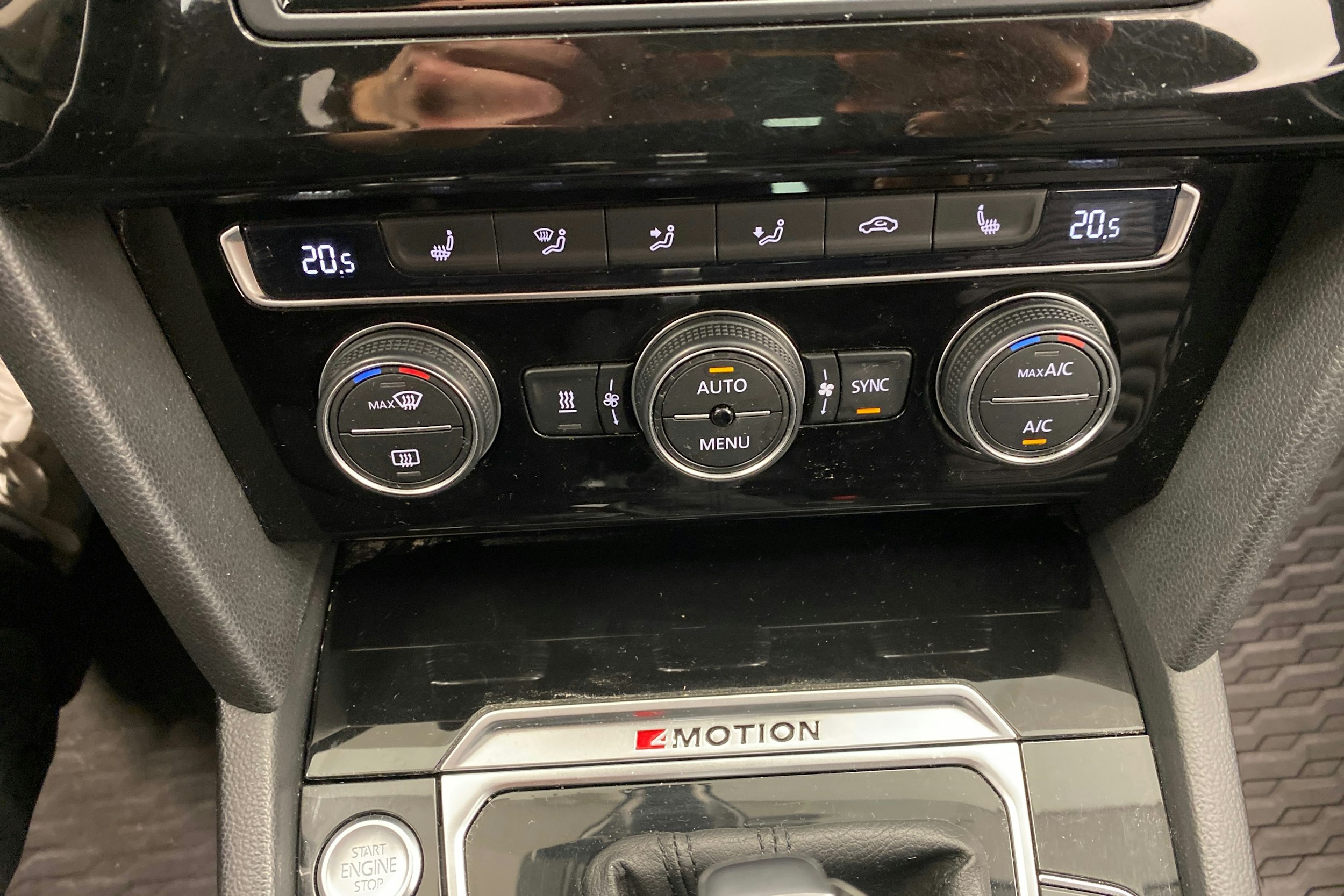 valkoinen Volkswagen Passat 2017 kuva 20.