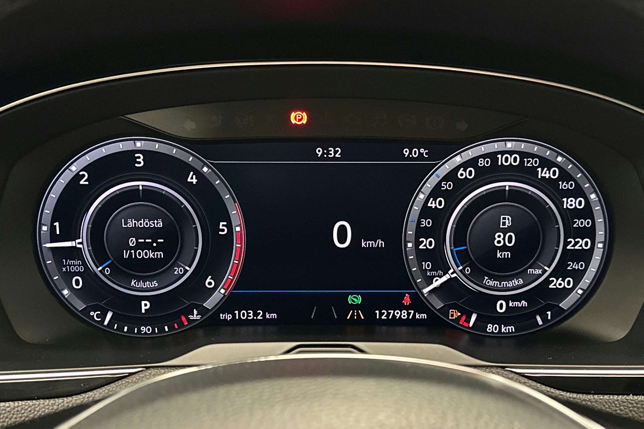 valkoinen Volkswagen Passat 2018 kuva 22.