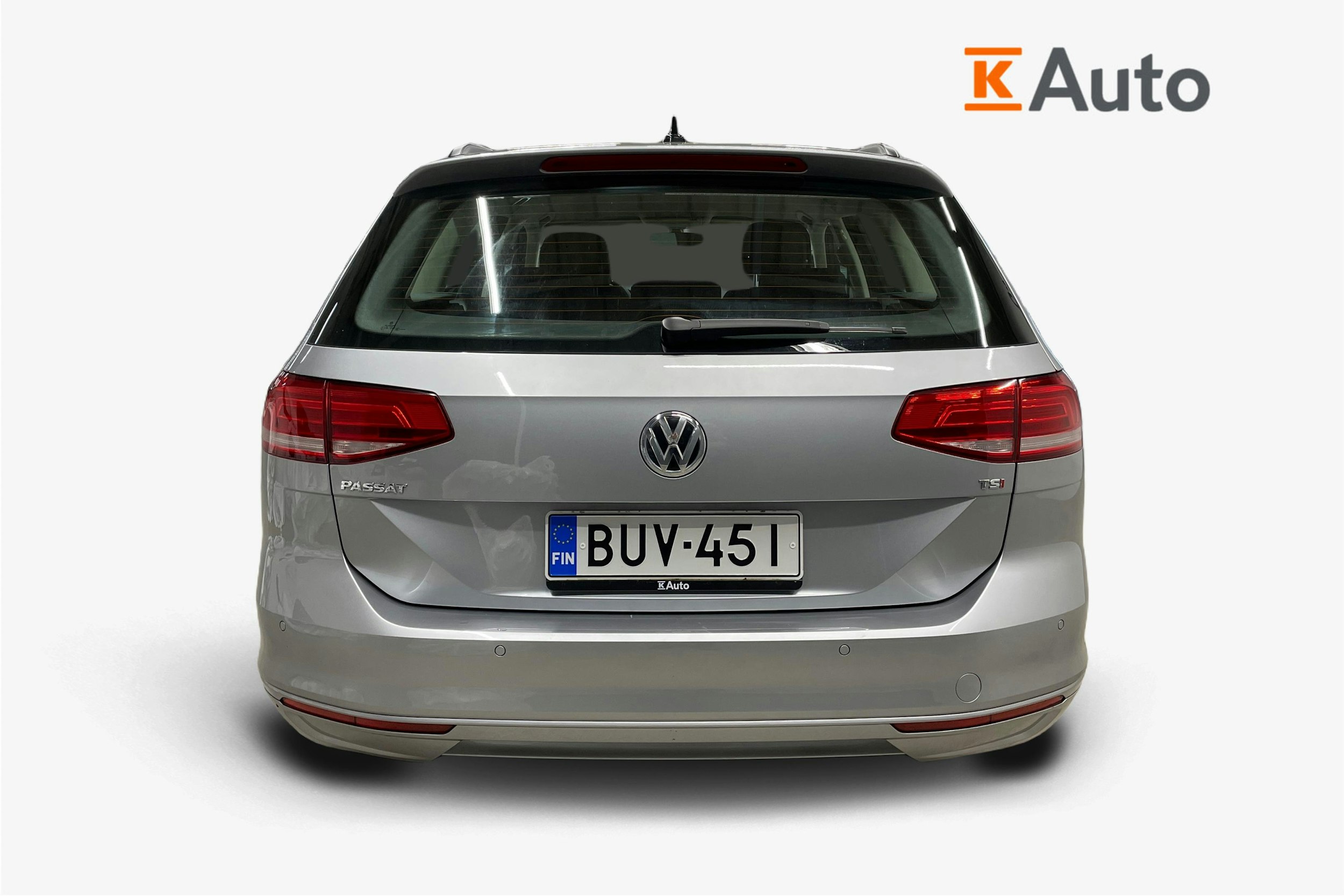 sininen Volkswagen Passat 2018 kuva 3.