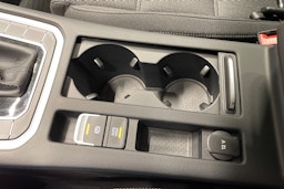 sininen Volkswagen Passat 2018 kuva 23.