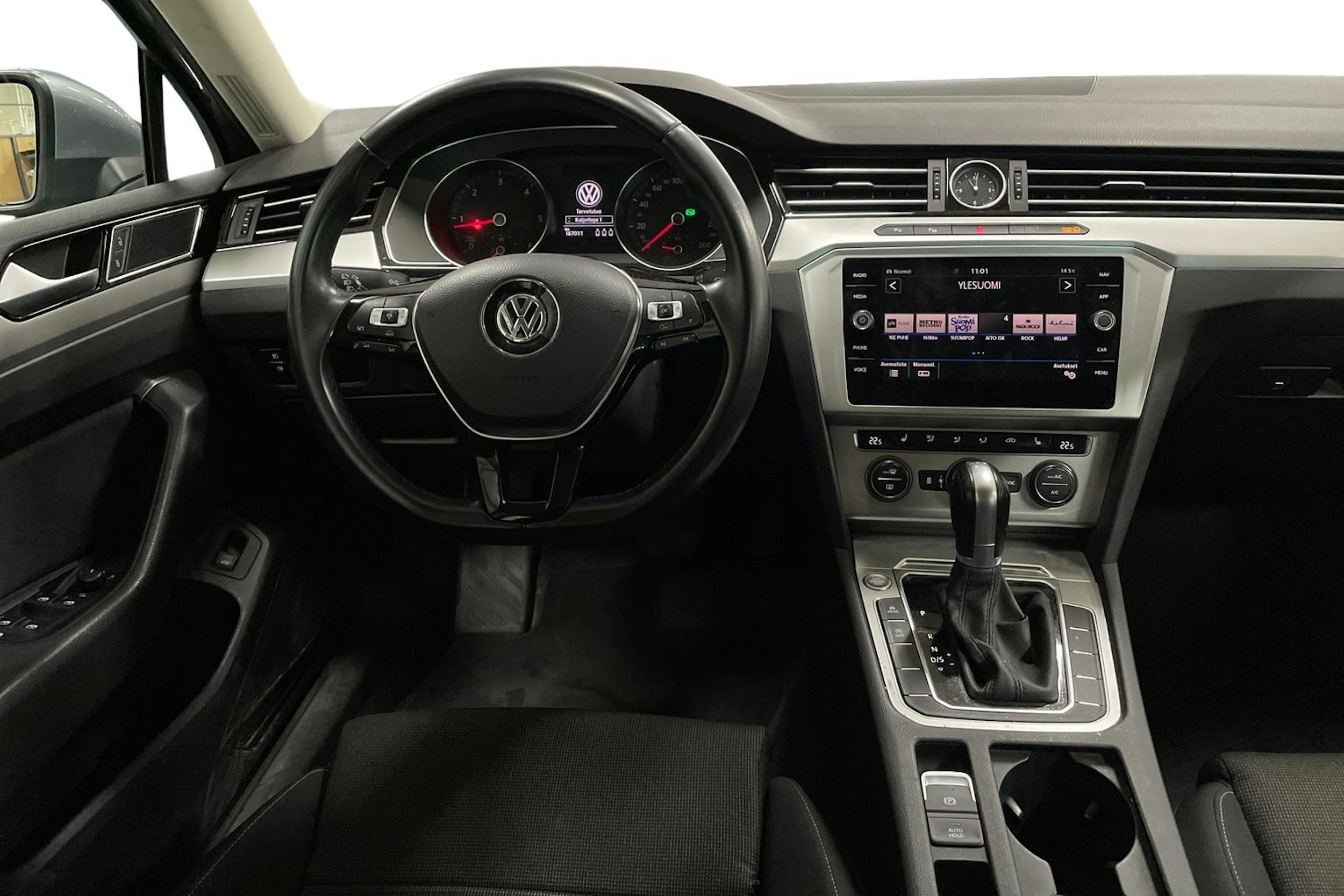 hopea Volkswagen Passat 2018 kuva 9.
