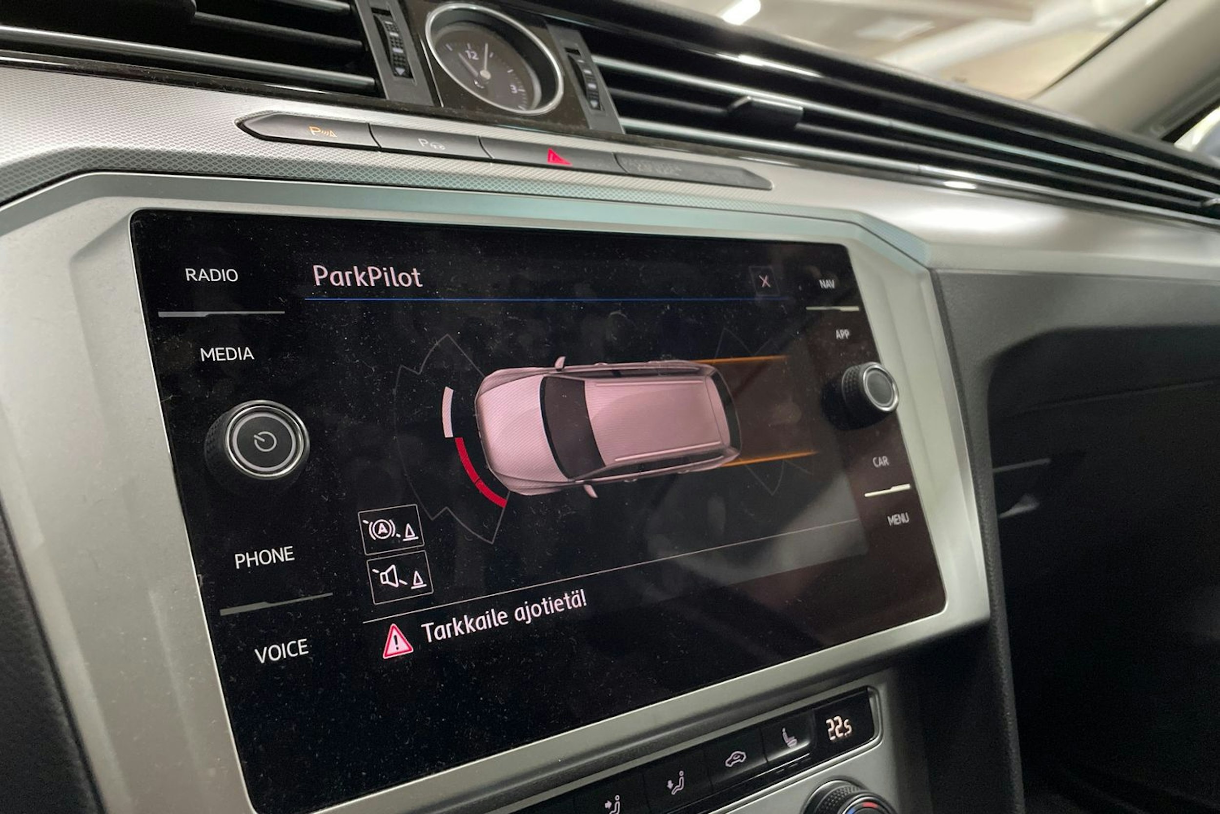 hopea Volkswagen Passat 2018 kuva 18.