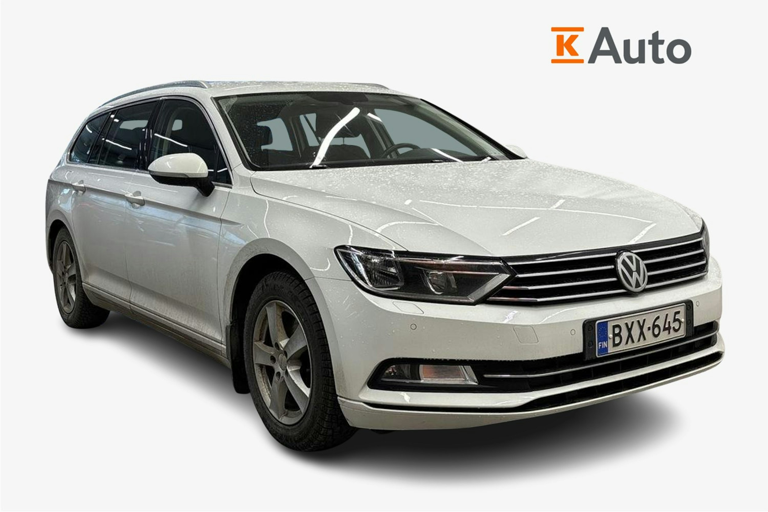 valkoinen Volkswagen Passat 2018 kuva 1.