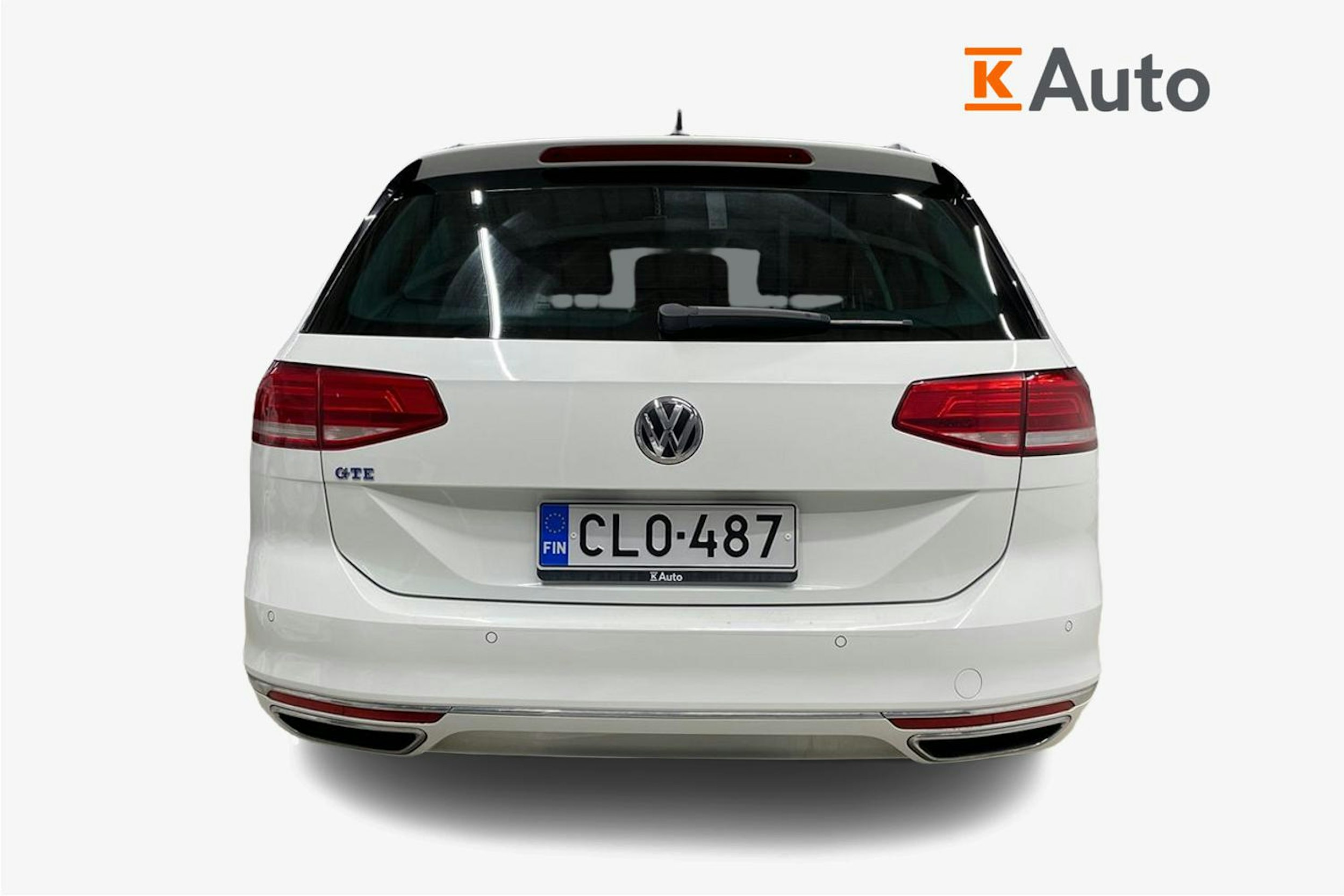 Valkoinen Volkswagen PASSAT 2018 kuva 3.