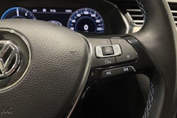 Valkoinen Volkswagen PASSAT 2018 kuva 26.