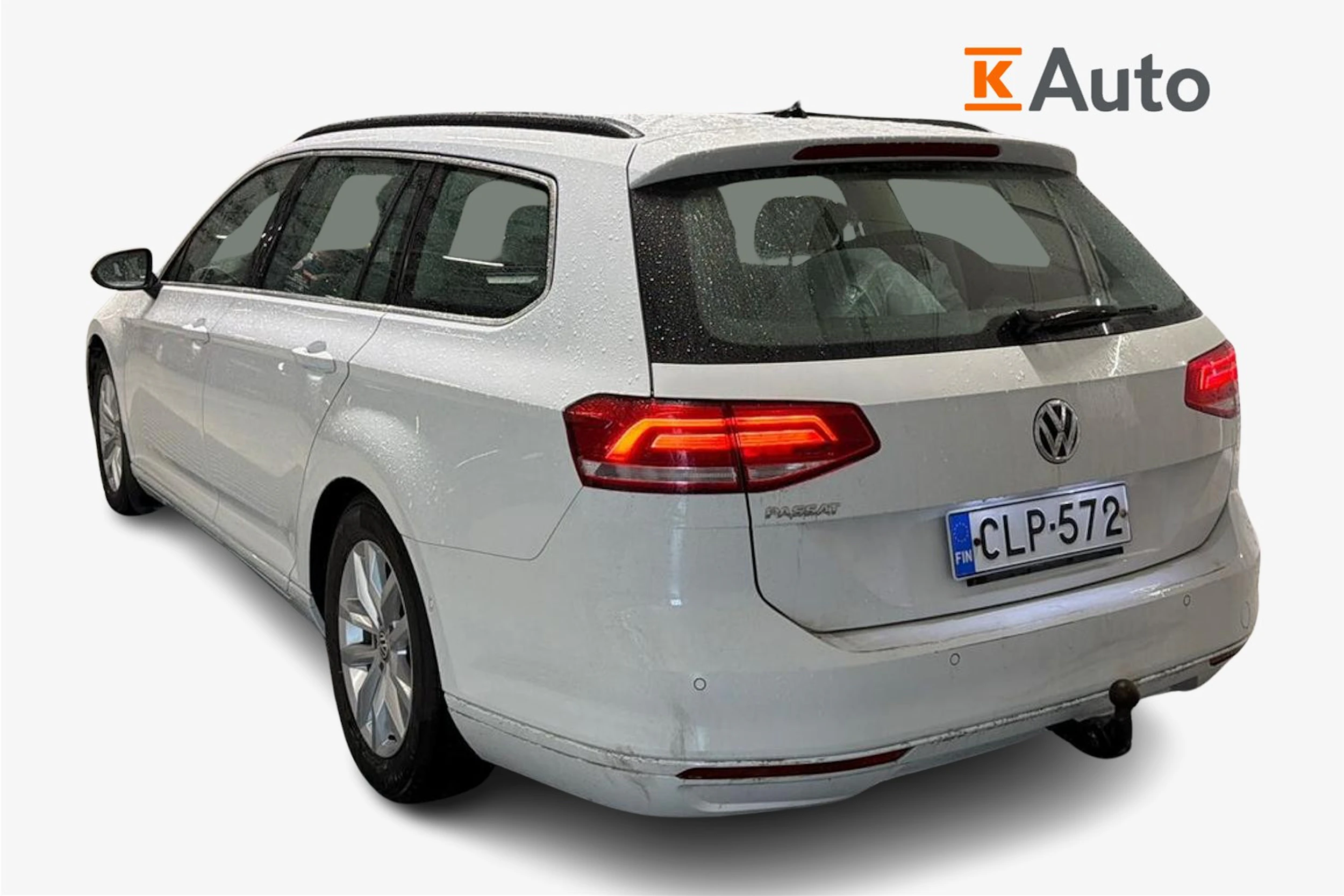 valkoinen Volkswagen Passat 2018 kuva 2.